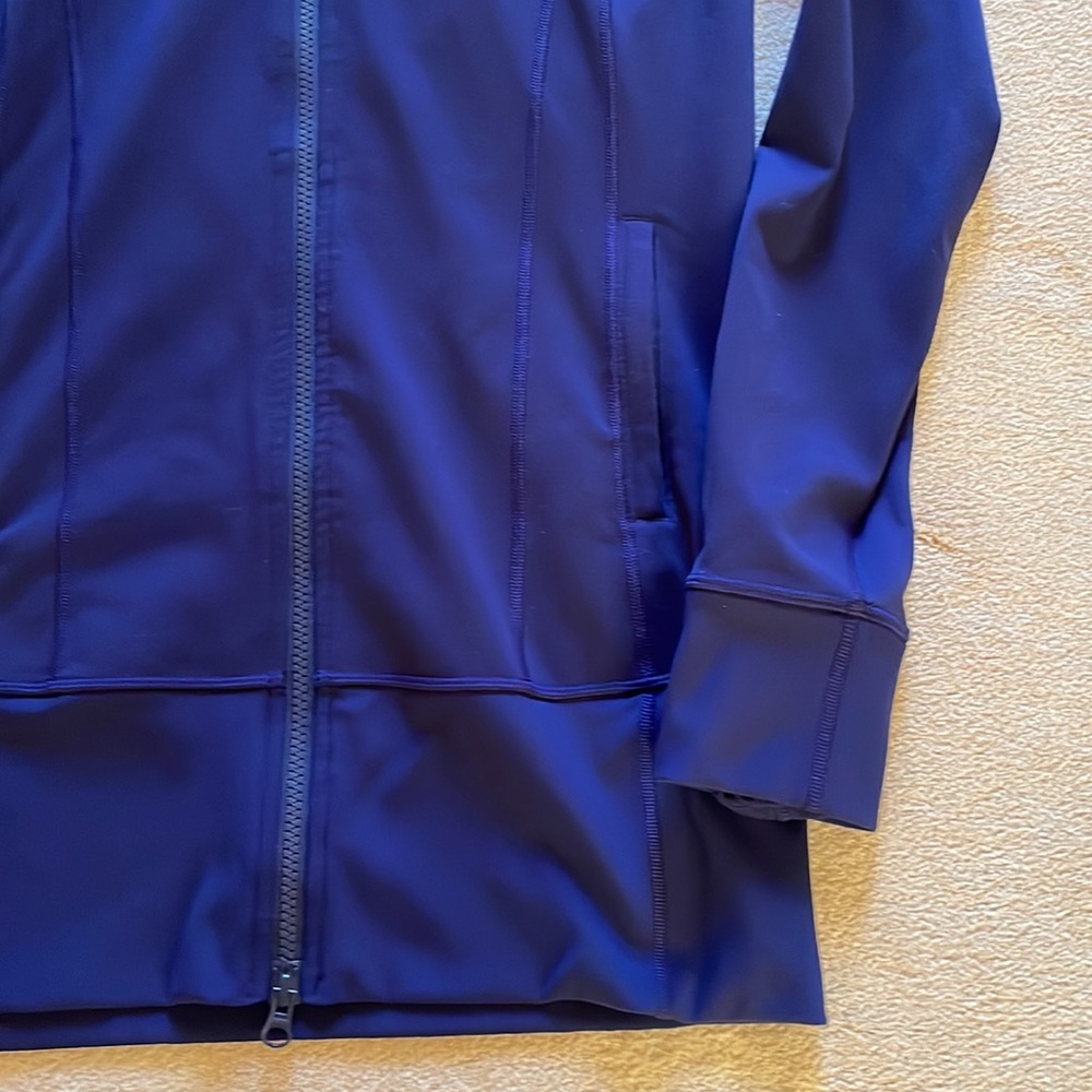 Lululemon jacket - Picture 3 of 4